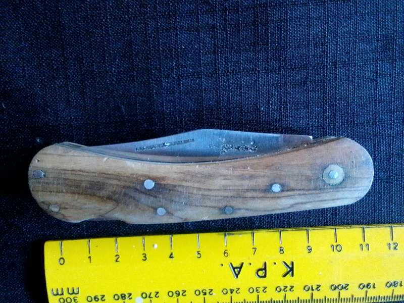 Stunning Laguiole ( 63) Pocket Knife with Wooden Handle in Excellent Condition L: 170 mm