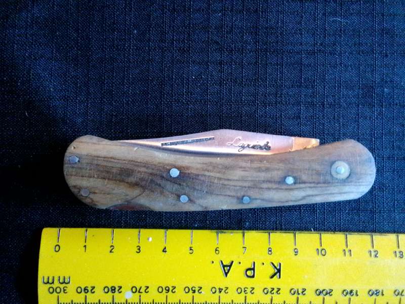 Stunning Laguiole ( 63) Pocket Knife with Wooden Handle in Excellent Condition L: 170 mm