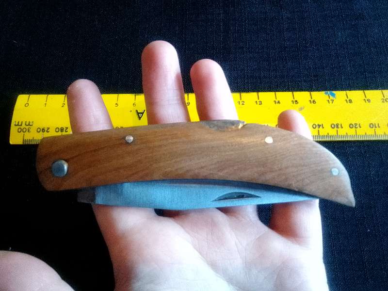 Beautiful Pocket Knife with Wooden Handle in Excellent Condition L:205mm