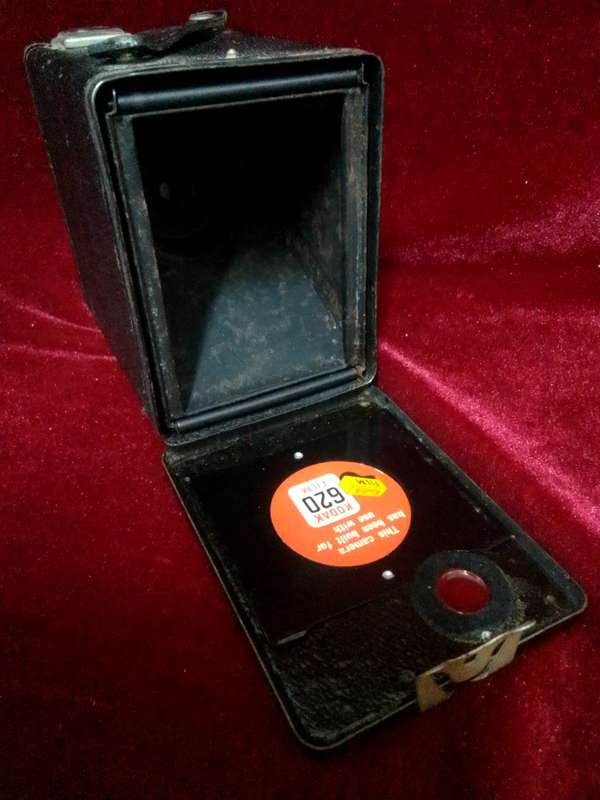 Stunning Vintage Kodak Six -20 Brownie D-Roll 620 Film Box Type Camera-Produced By Kodak LTD London