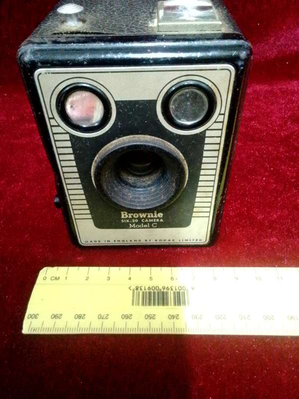 Stunning Vintage Kodak Six -20 Brownie C-Roll 620 Film Box Type Camera-Made England By Kodak Limited