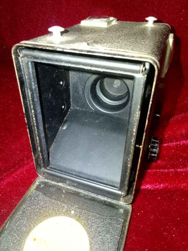 Stunning Vintage Kodak Six -20 Brownie C-Roll 620 Film Box Type Camera-Made England By Kodak Limited