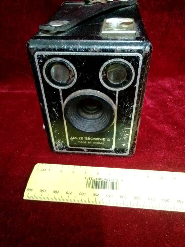 Stunning Vintage Kodak Six -20 Brownie D-Roll 620 Film Box Type Camera-Produced By Kodak LTD London