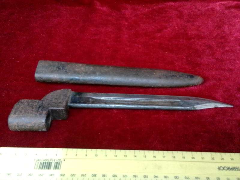 Vintage British No 9 Bayonet with Metal Scabbard