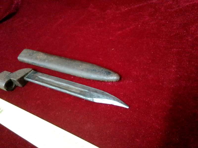Vintage British No 9 Bayonet with Metal Scabbard