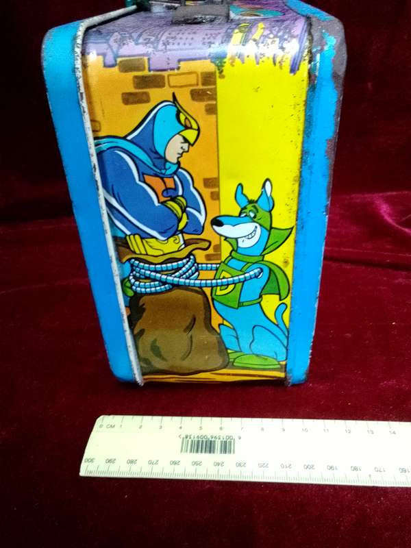 Vintage 1976 Dynomutt Dog Wonder Metal Lunchbox Featuring Characters From The Hanna-Barbera Cartoon