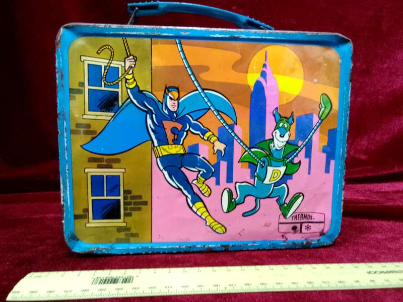 Vintage 1976 Dynomutt Dog Wonder Metal Lunchbox Featuring Characters From The Hanna-Barbera Cartoon