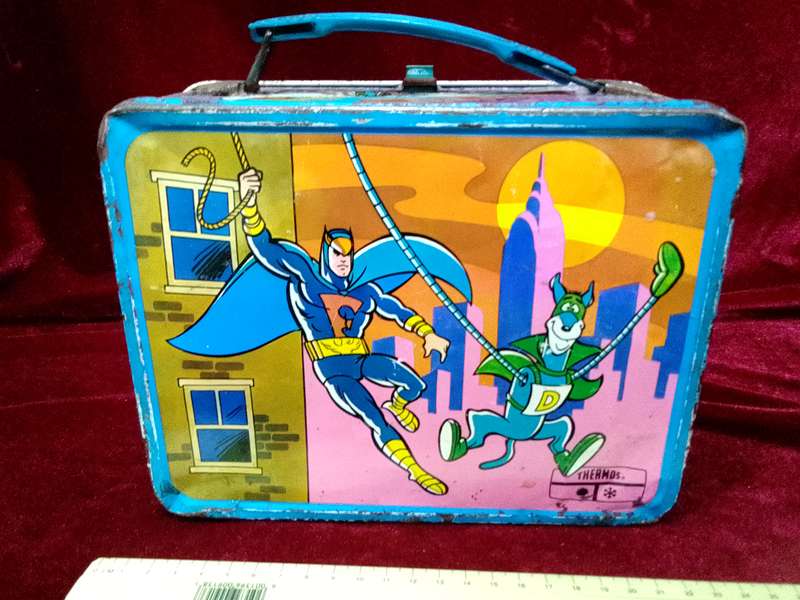 Vintage 1976 Dynomutt Dog Wonder Metal Lunchbox Featuring Characters From The Hanna-Barbera Cartoon