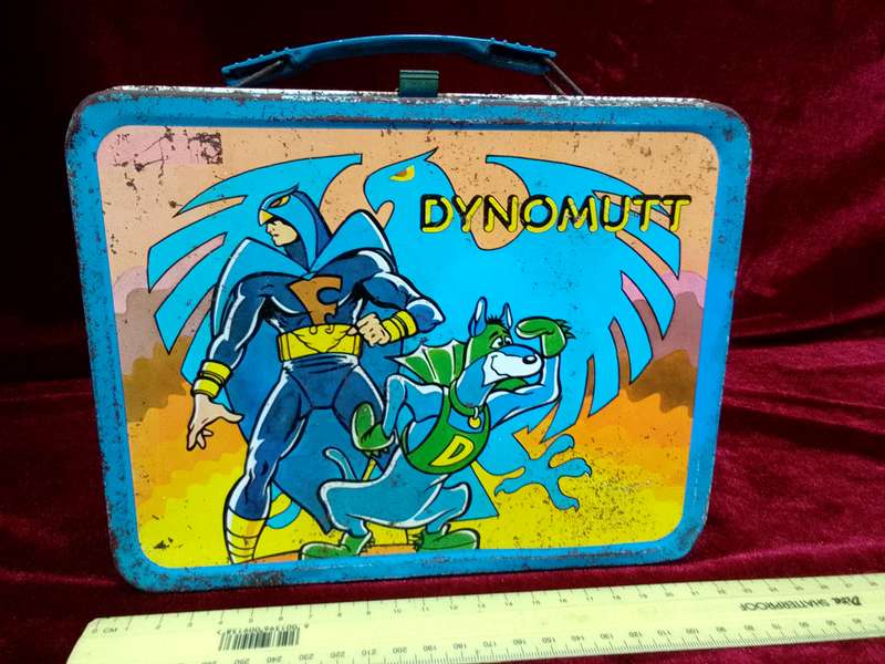 Vintage 1976 Dynomutt Dog Wonder Metal Lunchbox Featuring Characters From The Hanna-Barbera Cartoon