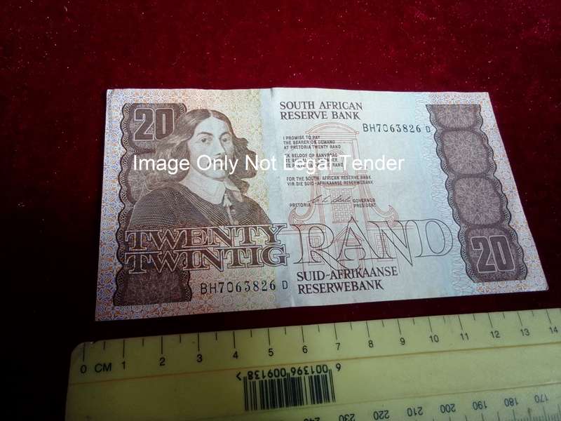 Republic Of South Africa Twenty Rand Note Serial Number BH7063826 D - CL Stals- Good Condition