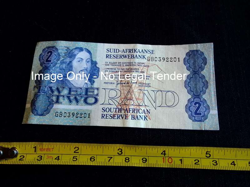 Republic Of South Africa Two Rand Note Serial Number GB0392201- Gerhard De Kock- Good Condition