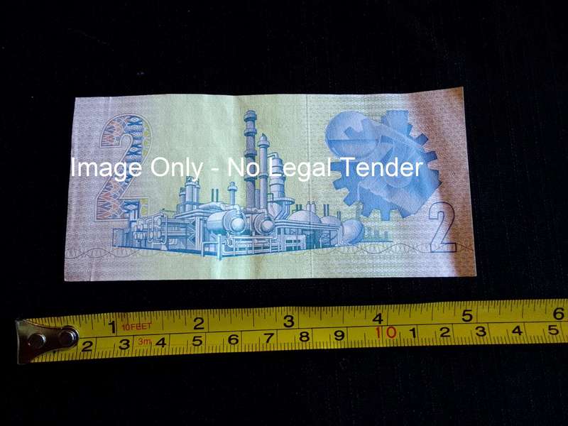 Republic Of South Africa Two Rand Note Serial Number GB0392201- Gerhard De Kock- Good Condition