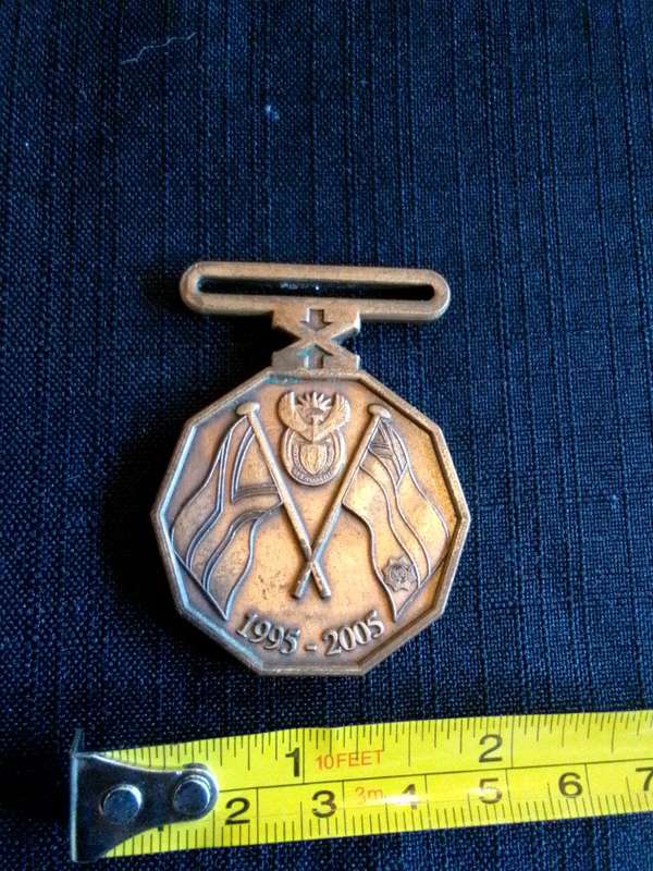 South African Police Service Ten Year Commemoration Medal