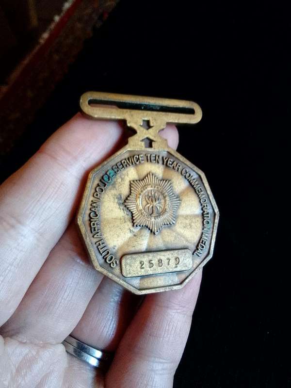 South African Police Service Ten Year Commemoration Medal