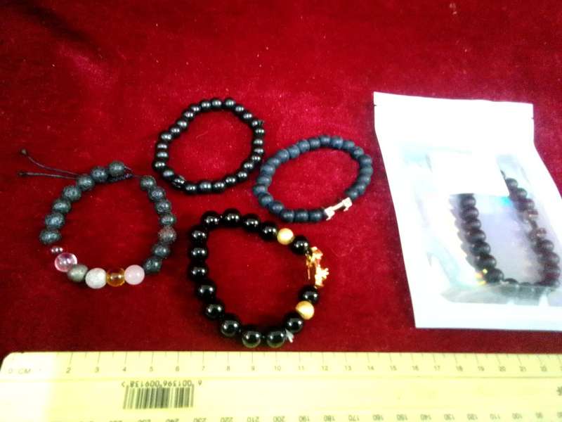 Beautiful Set Of  Five Black Beaded Bracelets - Excellent Condition