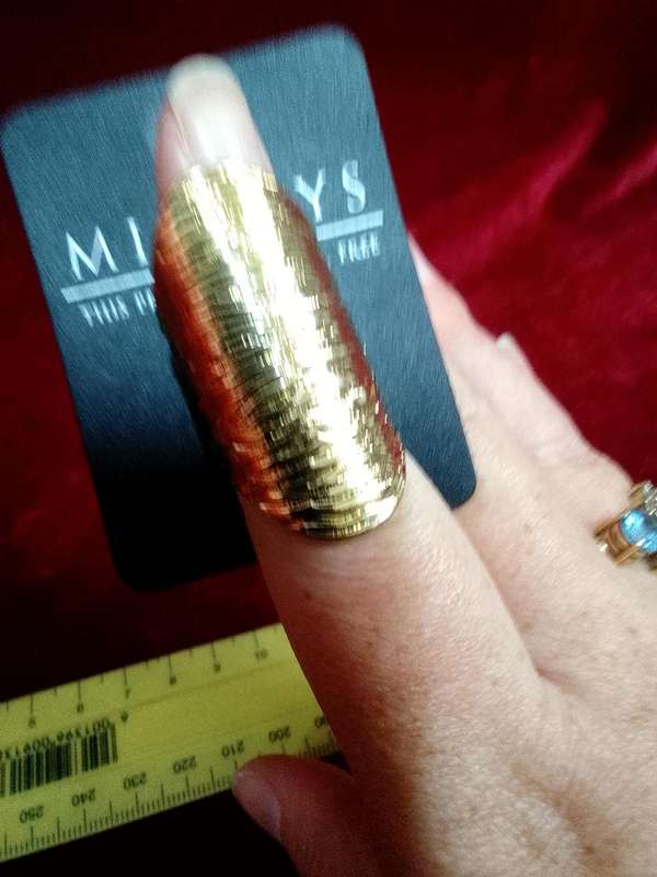 Stunning Ladies Gold Coloured Party Ring - Elongated And Shield Shaped - Excellent Condition