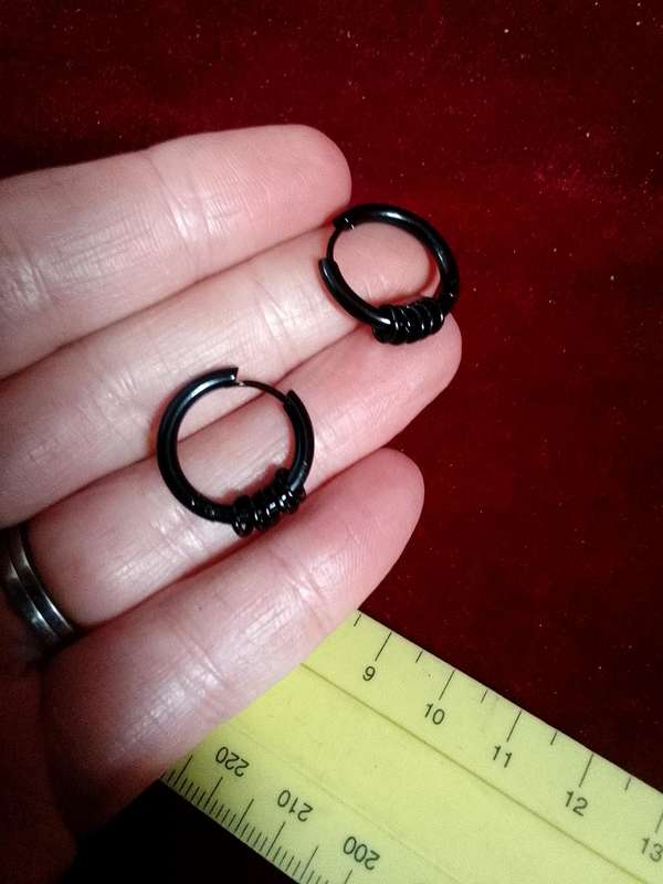 Beautiful Black Punk Goth Mens Hoop Ear Cuff Stainless Steel Earings - Excellent Condition