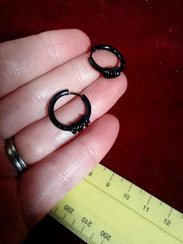 Beautiful Black Punk Goth Mens Hoop Ear Cuff Stainless Steel Earings - Excellent Condition