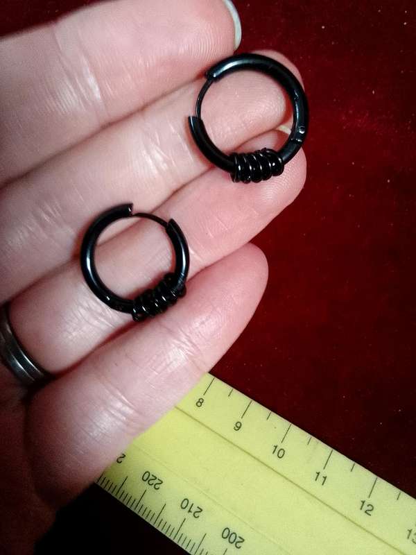 Beautiful Black Punk Goth Mens Hoop Ear Cuff Stainless Steel Earings - Excellent Condition