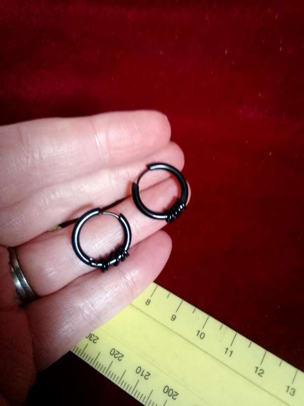 Beautiful Black Punk Goth Mens Hoop Ear Cuff Stainless Steel Earings - Excellent Condition