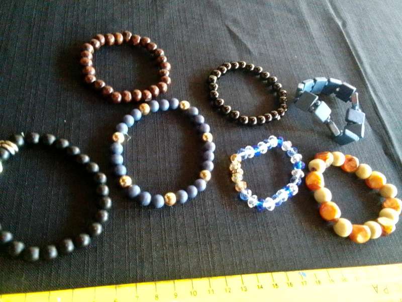 Collection Of Seven Stunning Woman's Different Styles Of Stretch Arm Bracelets- Excellent Condition