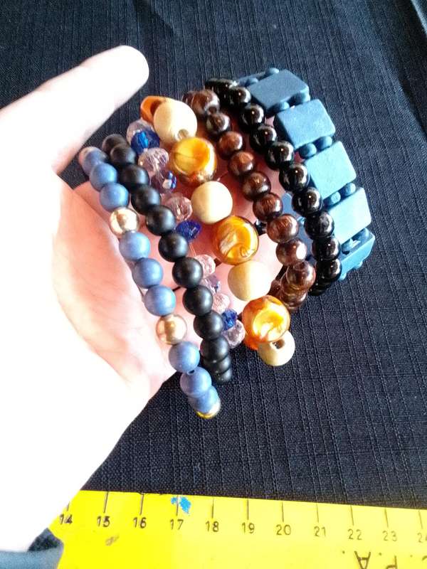 Collection Of Seven Stunning Woman's Different Styles Of Stretch Arm Bracelets- Excellent Condition