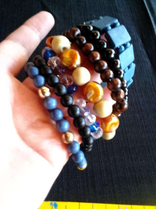 Collection Of Seven Stunning Woman's Different Styles Of Stretch Arm Bracelets- Excellent Condition