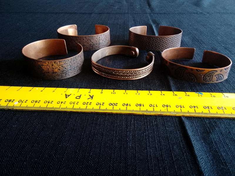 Beautiful Collection Of Five Engraved Copper Coloured Bangles - Excellent Condition