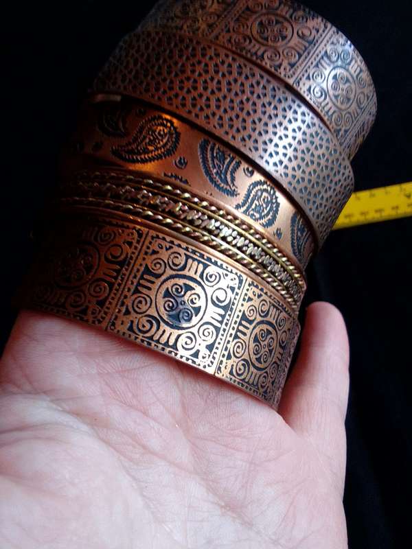 Beautiful Collection Of Five Engraved Copper Coloured Bangles - Excellent Condition