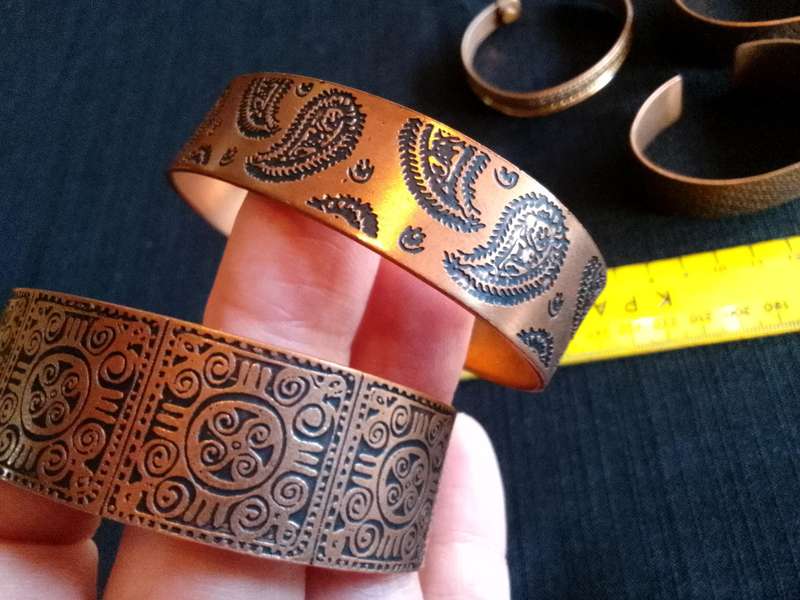Beautiful Collection Of Five Engraved Copper Coloured Bangles - Excellent Condition