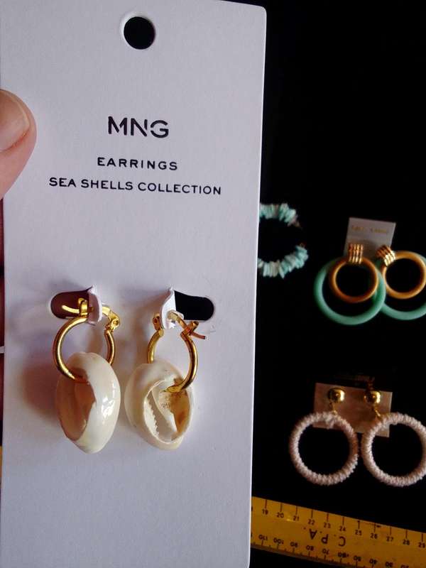 Collection Of Six Stunning Woman's Different Styles Of Earrings - Excellent Condition