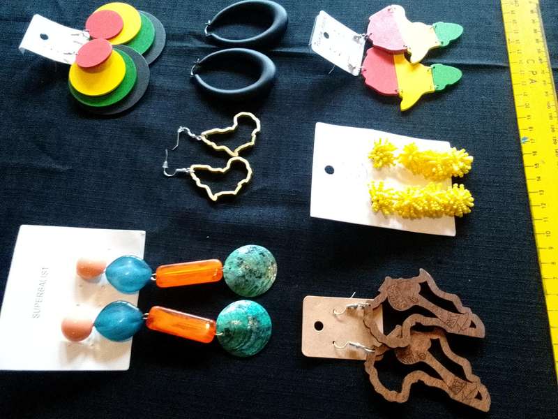 Collection Of Seven Beautiful Woman's Different Styles Of Earrings - Excellent Condition