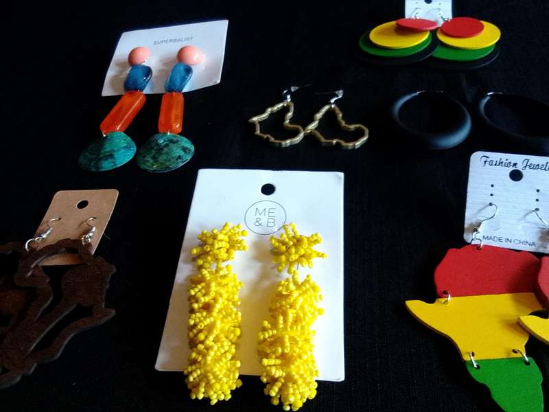 Collection Of Seven Beautiful Woman's Different Styles Of Earrings - Excellent Condition