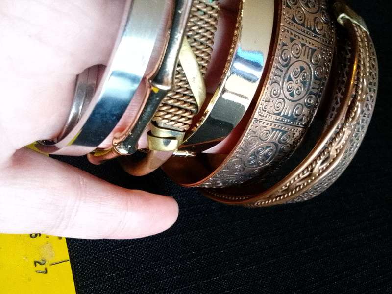 Beautiful Collection Of Seven Engraved Bangles - Excellent Condition