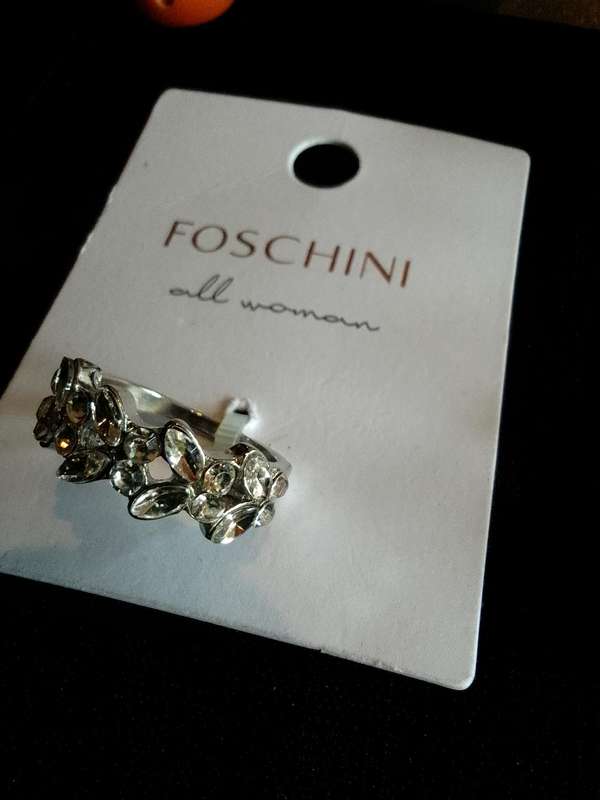 Collection Of Eight Stunning Woman's Different Styles Of Rings- Excellent Condition