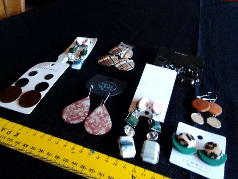 Collection Of Eight Stunning Woman's Different Styles Of Earrings - Excellent Condition