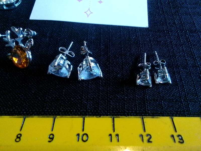 Collection Of Six Stunning Woman's Different Styles Of Earrings - Excellent Condition