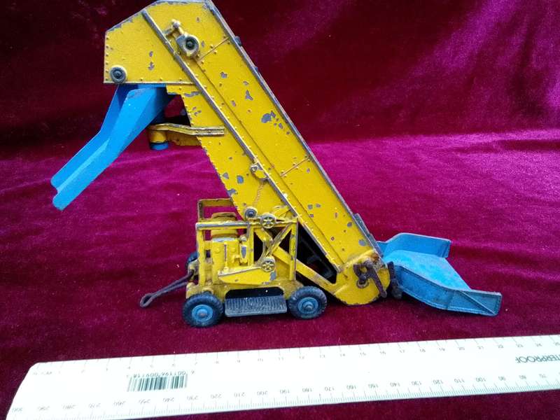 Very Rare Vintage Dinky SuperToys- No964  Meccano LTD -Elevator Loader- Made in England