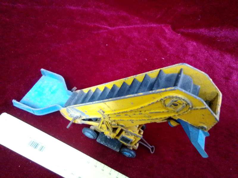 Very Rare Vintage Dinky SuperToys- No964  Meccano LTD -Elevator Loader- Made in England