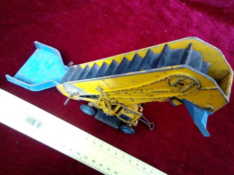 Very Rare Vintage Dinky SuperToys- No964  Meccano LTD -Elevator Loader- Made in England