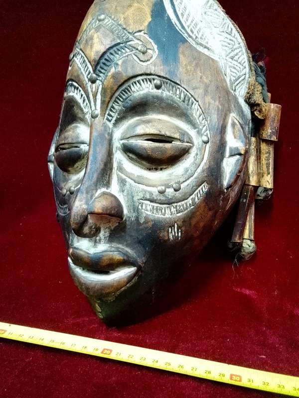 Beautiful Tall African Tribal Art Hand Carved Wooden Mask L41 X B22 XH 14