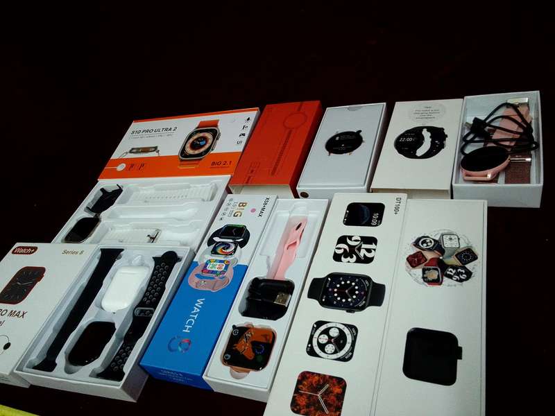 Lot Of Six Smart And Other Watches - Not Tested - See Description