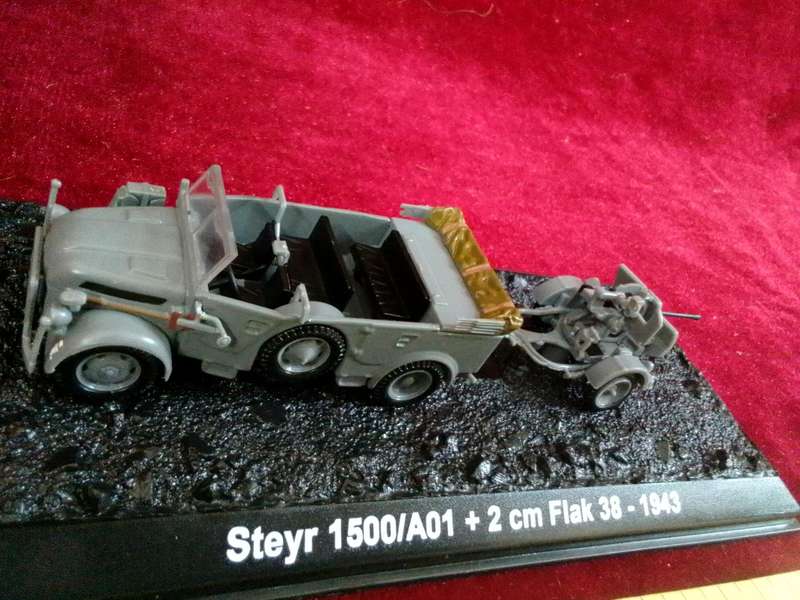 Boxed Amercom Collection Steyr 1500/A01 + 2cm Flak 1943 Military Vehicle Scale 1:72 L: 11,5cm