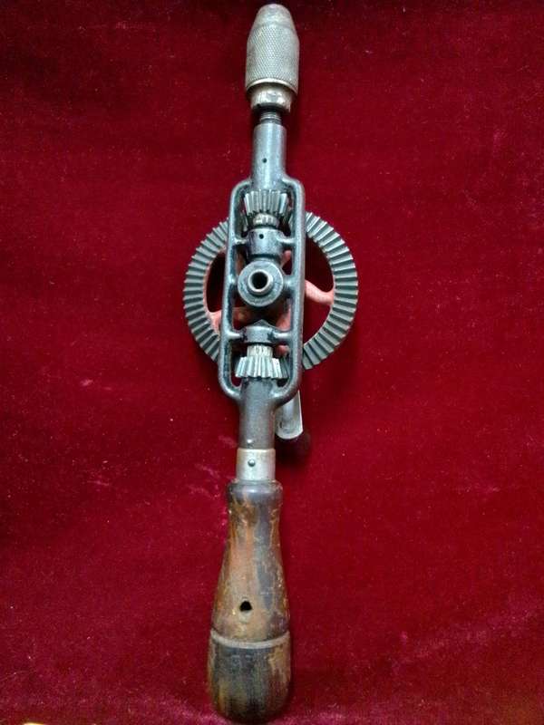 Antique Millers Falls Tools No 5 Hand Drill / Egg Beater - Made Green Field In USA