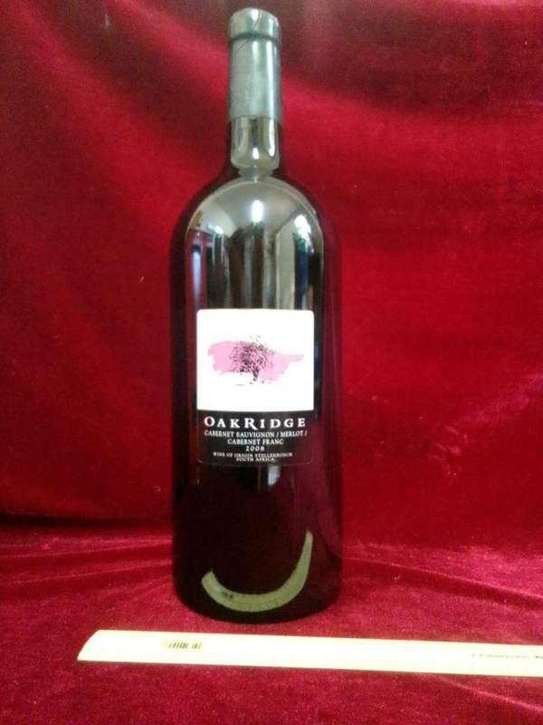 Stunning Vintage Oakridge Cabernet Sauvignon/ Merlot / Cabernet Franc 2008 - 3 Liter -Good Condition