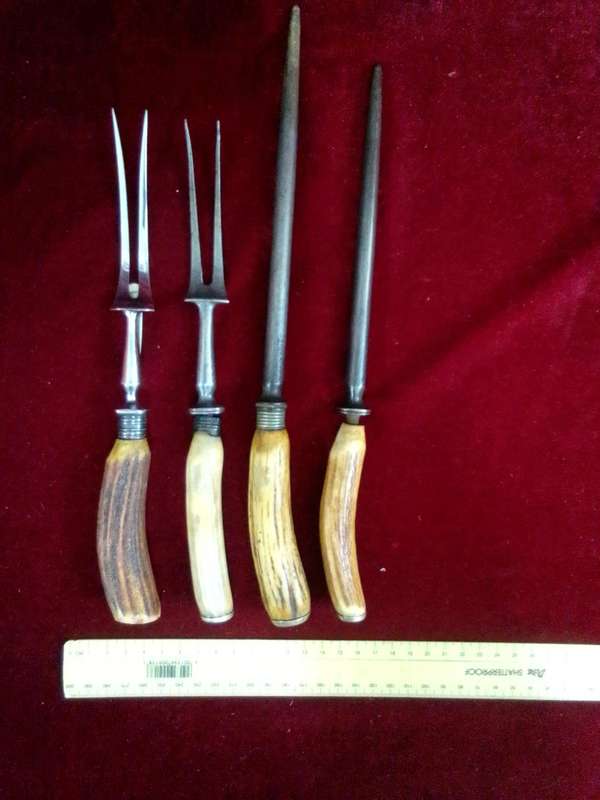 Stunning Collection Of Vintage Carving Utensils With Bone Handles - Made In England -Good Condition