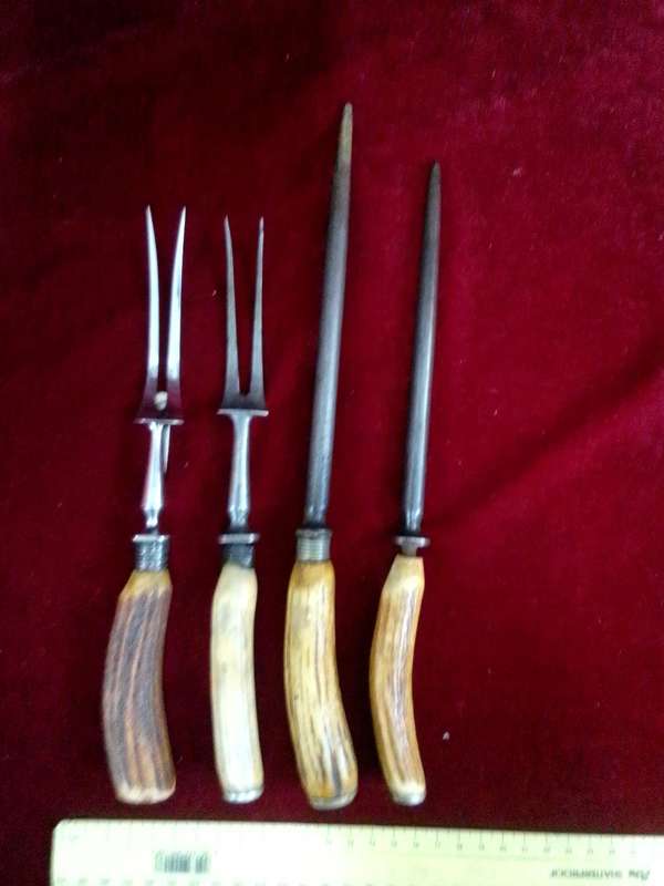 Stunning Collection Of Vintage Carving Utensils With Bone Handles - Made In England -Good Condition