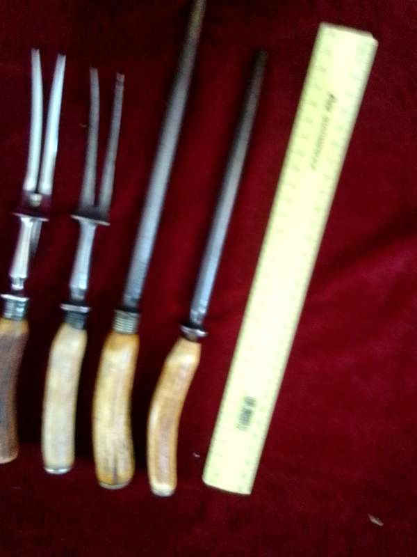 Stunning Collection Of Vintage Carving Utensils With Bone Handles - Made In England -Good Condition