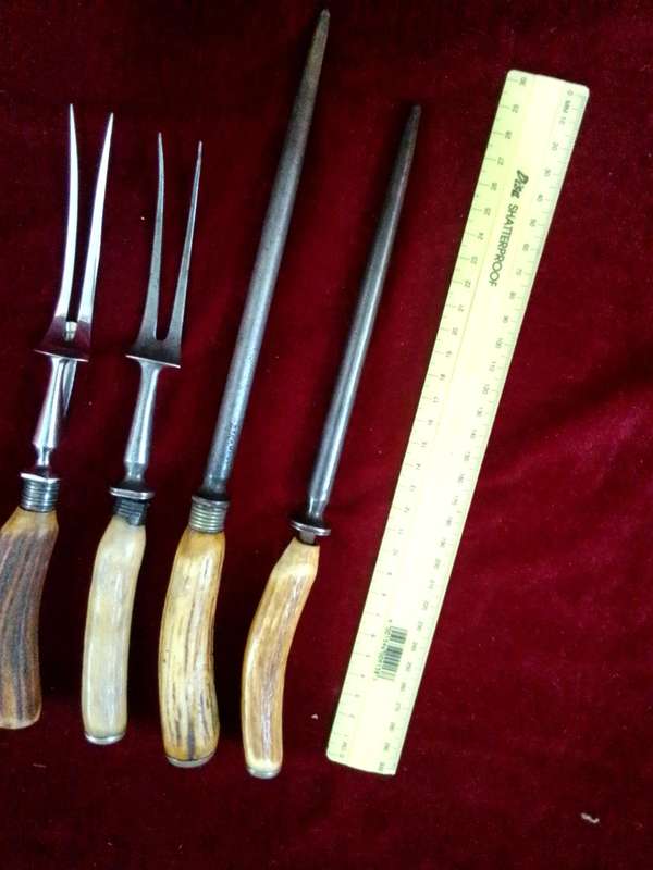 Stunning Collection Of Vintage Carving Utensils With Bone Handles - Made In England -Good Condition