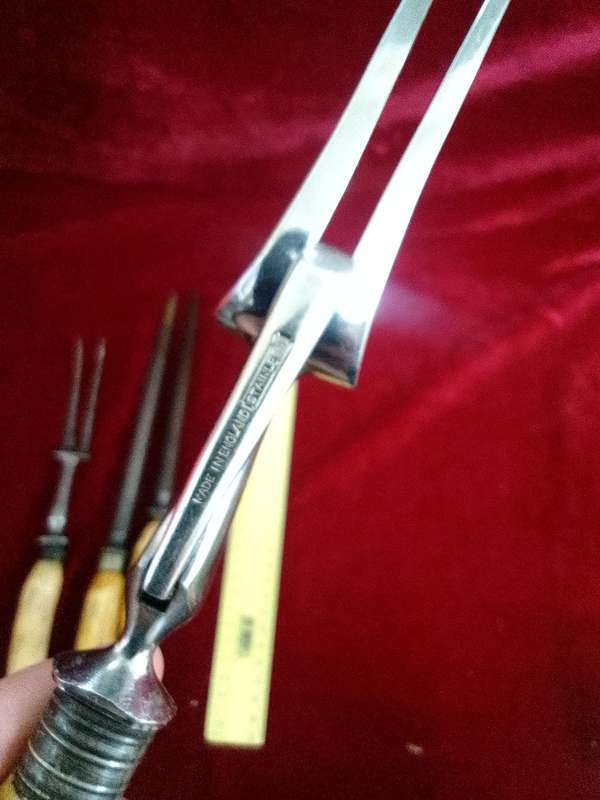 Stunning Collection Of Vintage Carving Utensils With Bone Handles - Made In England -Good Condition